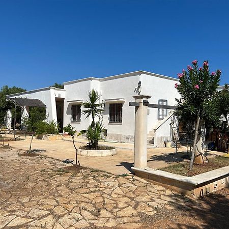 Sol Invictus Est Villa Serranova Bagian luar foto