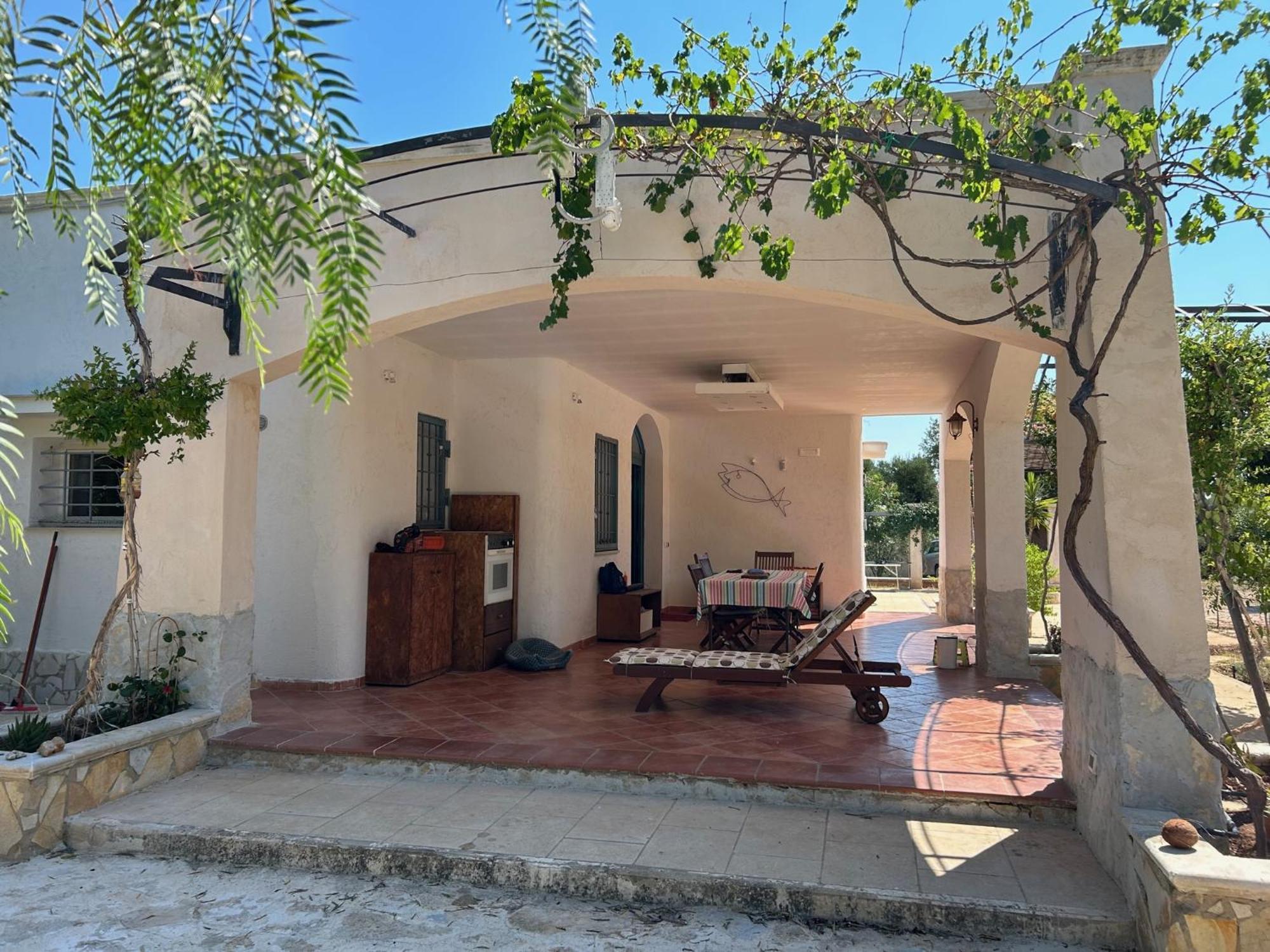 Sol Invictus Est Villa Serranova Bagian luar foto
